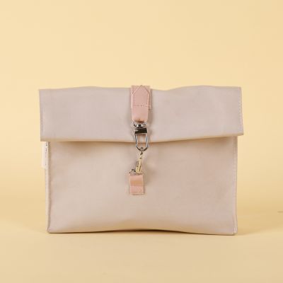 مستلزمات المدرسة